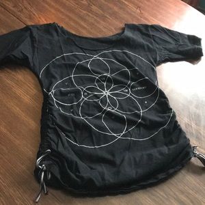DIY Band tee restyle: School of Seven Bells, S-M